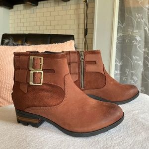 Sorel Lolla Bootie, women 6.5/7